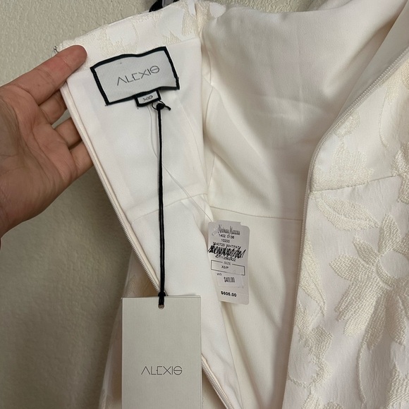 Alexis  Sz XS Venetia Strapless Wide Leg Jumpsuit Floral Jacquard *NO BELT NWT - Picture 4 of 11